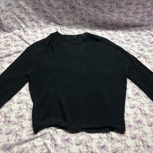 🪄Urban Outfitters Black V-Neck Lightweight Sweater